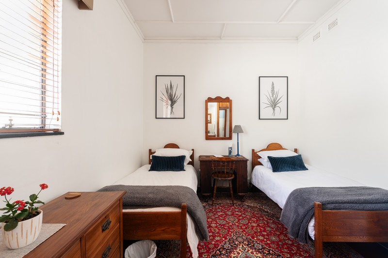 Elnari_Hough_Ridgestraat_251003_023