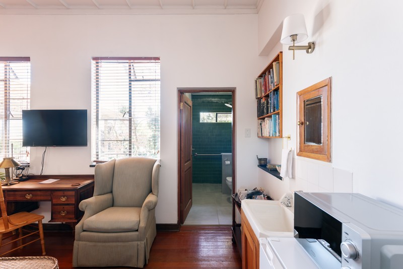 Elnari_Hough_Ridgestraat_251003_030